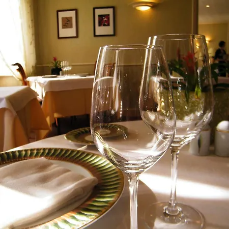 Thegonnec Hotel 3*